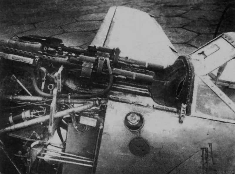 Установка 17. Пулемет ШКАС на ил-2. Bf109 пулемет. Мессершмитт 109 пулеметы. Пулемет на Мессершмитт.